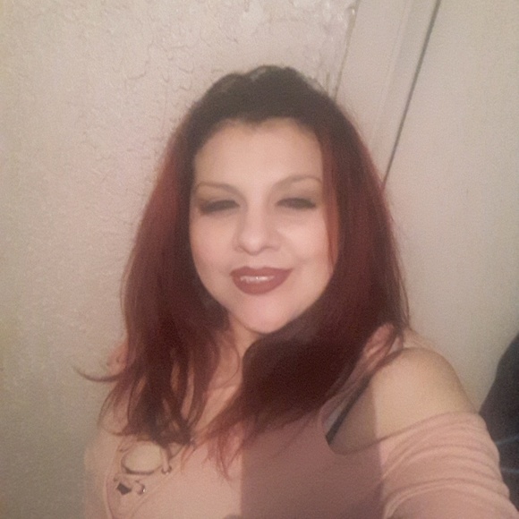 Meet your Posher, Michelle - Picture 1 of 1